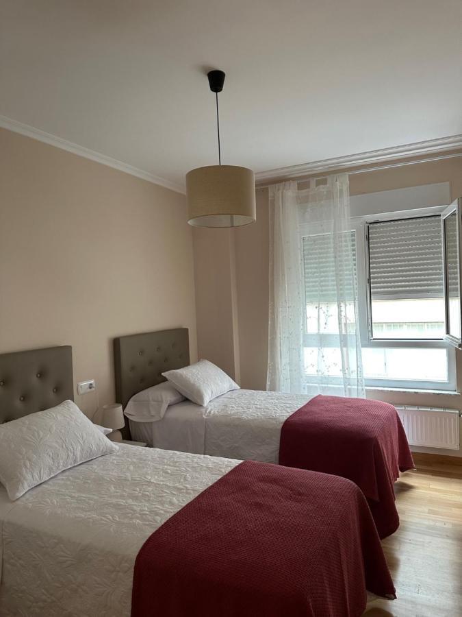 Apartamento Carlos III Ribadeo Luaran gambar