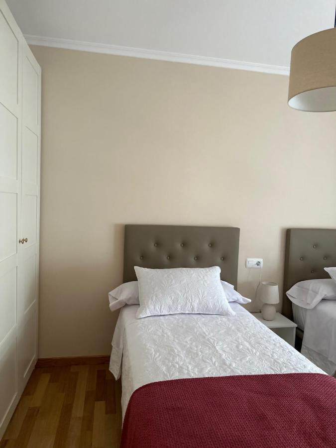 Apartamento Carlos III Ribadeo Luaran gambar